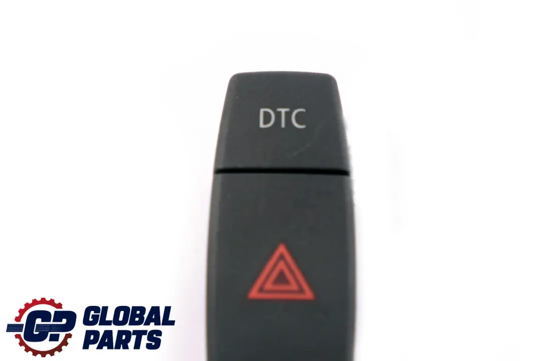 Interruttore Zv / Avviso / Dtc 6131 per BMW E81 E82 E87 con numero di parte 6945603 BMW E81 E82 E87 Interruttore Zv / Avviso / Dtc 6131 - SKU 6945603 - Numero di parte 6945603