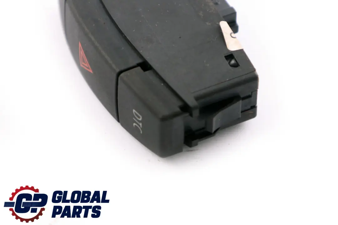 Interruttore Zv / Avviso / Dtc 6131 per BMW E81 E82 E87 con numero di parte 6945603 BMW E81 E82 E87 Interruttore Zv / Avviso / Dtc 6131 - SKU 6945603 - Numero di parte 6945603