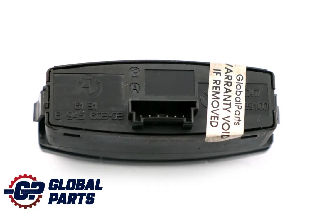 Schalter ZV / Warnblinkanlage / DTC 6131 für BMW 1 er E81 E82 E87 mit Teilenummer 6945603 BMW 1 er E81 E82 E87 Schalter ZV / Warnblinkanlage / DTC 6131 - SKU 6945603 - Teilenummer 6945603