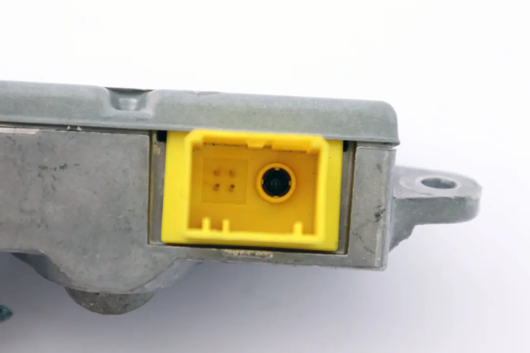 Sensor Front Right Door Airbag O/S BMW 7 Series E65 E66 - SKU 6946104 - Part number 6970908