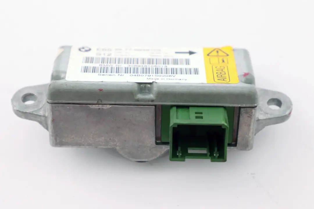 Sensor Front Left Door N/S 6577 to BMW 7 Series E65 E66 E67 with Part number 6946105 BMW 7 Series E65 E66 E67 Sensor Front Left Door N/S 6577 - SKU 6946105 - Part number 6946105