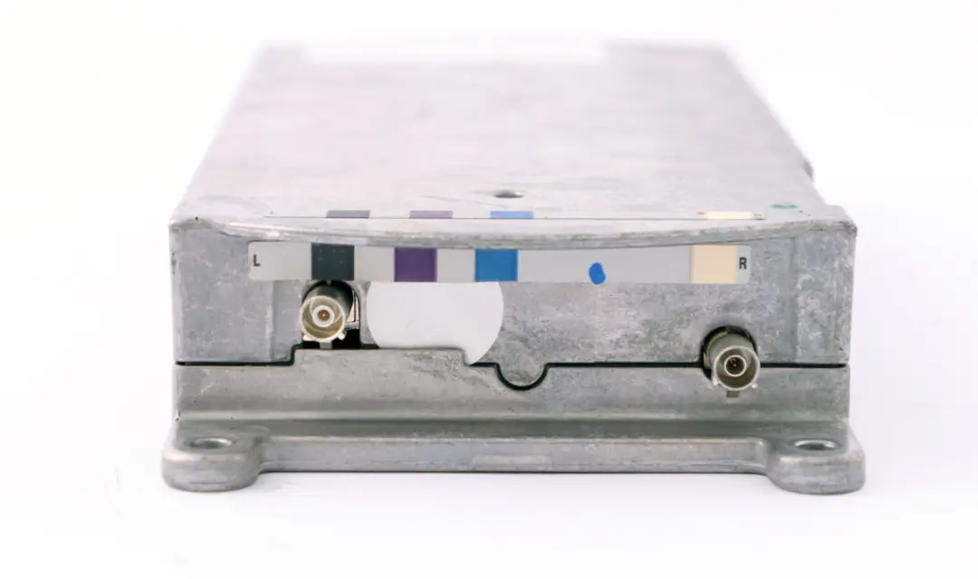 Modulo Unità di Controllo Bluetooth Telematico per BMW E65 E66 con numero di parte 6946328 BMW E65 E66 Modulo Unità di Controllo Bluetooth Telematico - SKU 6946328 - Numero di parte 6946328