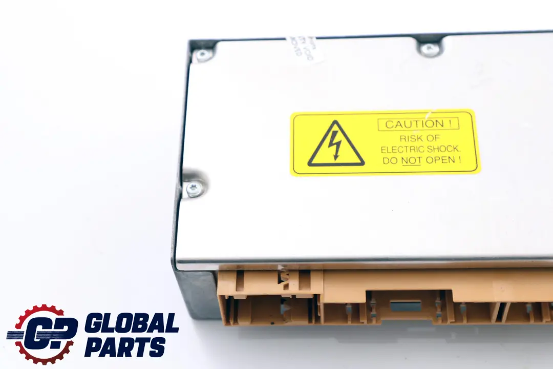 ECU Control Unit Gateway Module to BMW 5 6 Series E60 E61 E63 with Part number 6975686 BMW 5 6 Series E60 E61 E63 ECU Control Unit Gateway Module - SKU 6946388 - Part number 6975686