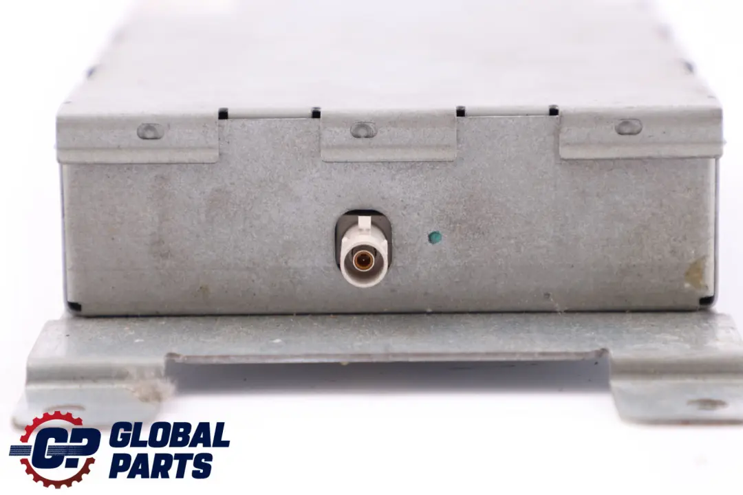 Hands Free Electronics Charging MULF 8421 to BMW E60 with Part number 6946393 BMW E60 Hands Free Electronics Charging MULF 8421 - SKU 6946393 - Part number 6946393