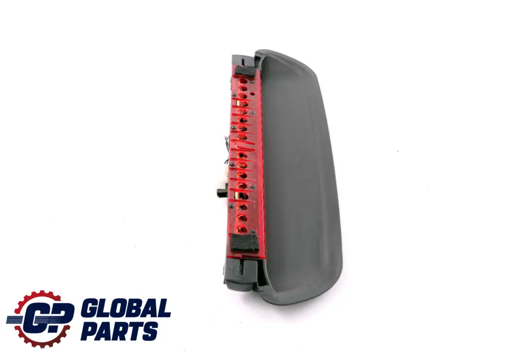 Arriere Feu de Frein Troisieme Noir pour BMW 3 E90 LCI à propos du numéro de pièce 6946619 BMW 3 E90 LCI Arriere Feu de Frein Troisieme Noir - SKU 6946619 - Numéro de pièce 6946619