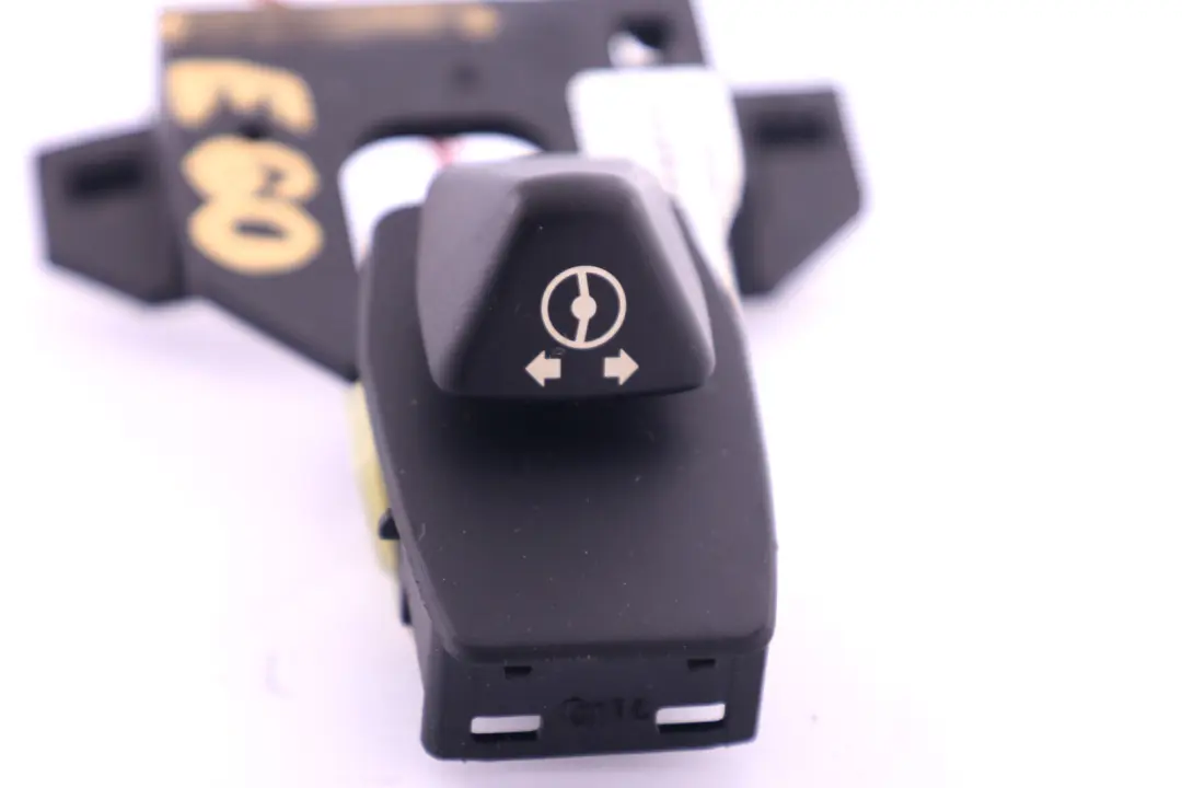 Interrupteur Ajustement pour BMW 5 6 Serie E60 E61 E63 E64 à propos du numéro de pièce 6947786 BMW 5 6 Serie E60 E61 E63 E64 Interrupteur Ajustement - SKU 6947786 - Numéro de pièce 6947786