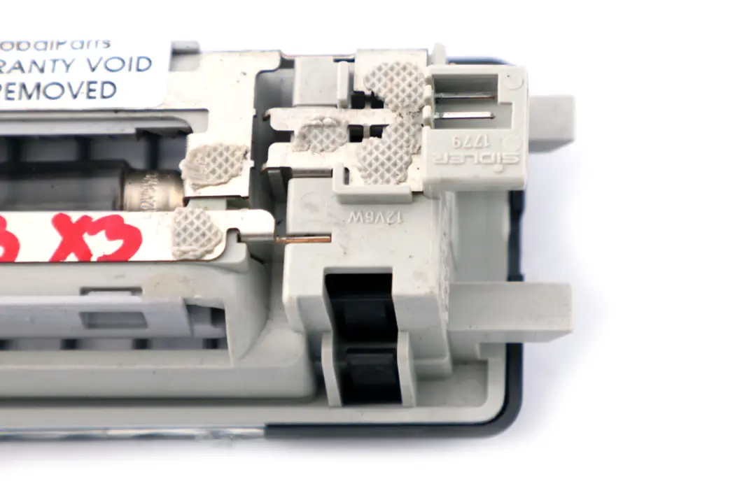 Luz interior De lectura trasera para BMW X3 E53 E83 con número de pieza 6962036 BMW X3 E53 E83 Luz interior De lectura trasera - SKU 6948173 - Número de pieza 6962036