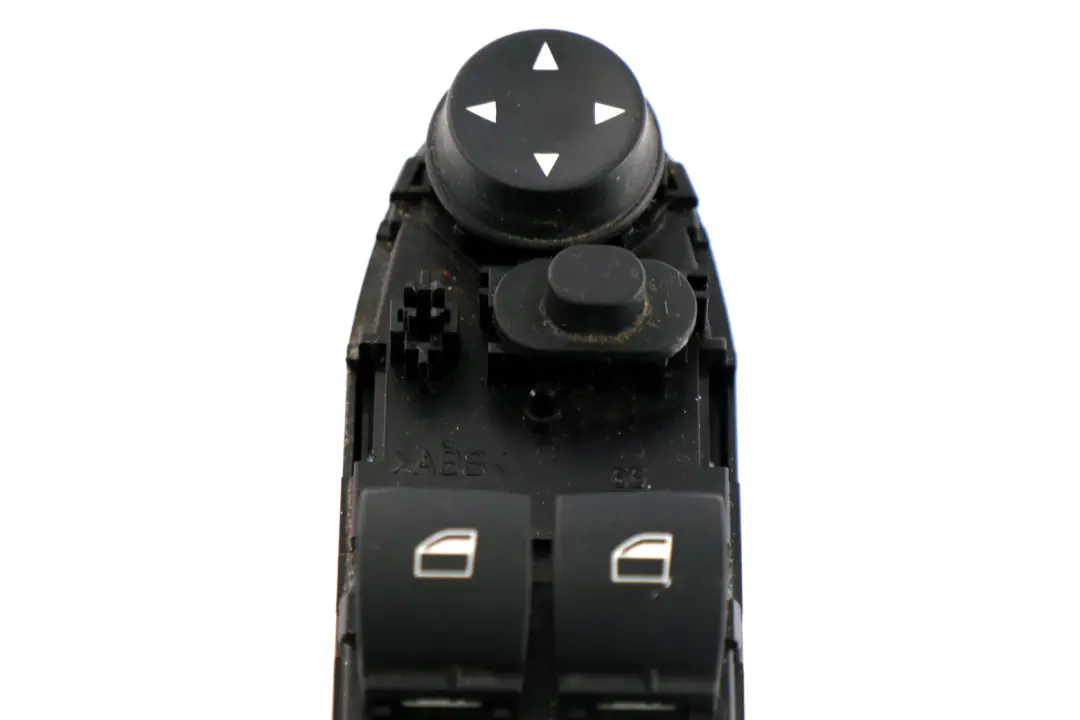 Interruptor Elevalunas Lado Conductor para BMW E90 E91 LCi con número de pieza 6948638 BMW E90 E91 LCi Interruptor Elevalunas Lado Conductor - SKU 6948638 - Número de pieza 6948638