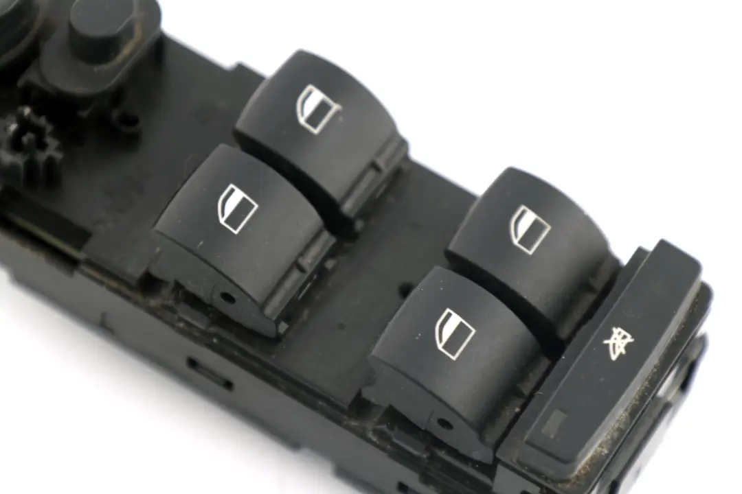 Interrupt. de leve-glace cote conducteur pour BMW 3 Serie E90 E91 LCi à propos du numéro de pièce 6948638 BMW 3 Serie E90 E91 LCi Interrupt. de leve-glace cote conducteur - SKU 6948638 - Numéro de pièce 6948638