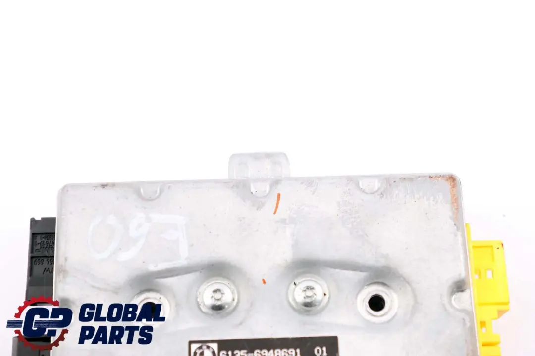 Moduł Sterownik Air Bag Lewy do BMW E60 E61 o numerze 6948691 BMW E60 E61 Moduł Sterownik Air Bag Lewy - SKU 6948691 - Numer Części 6948691