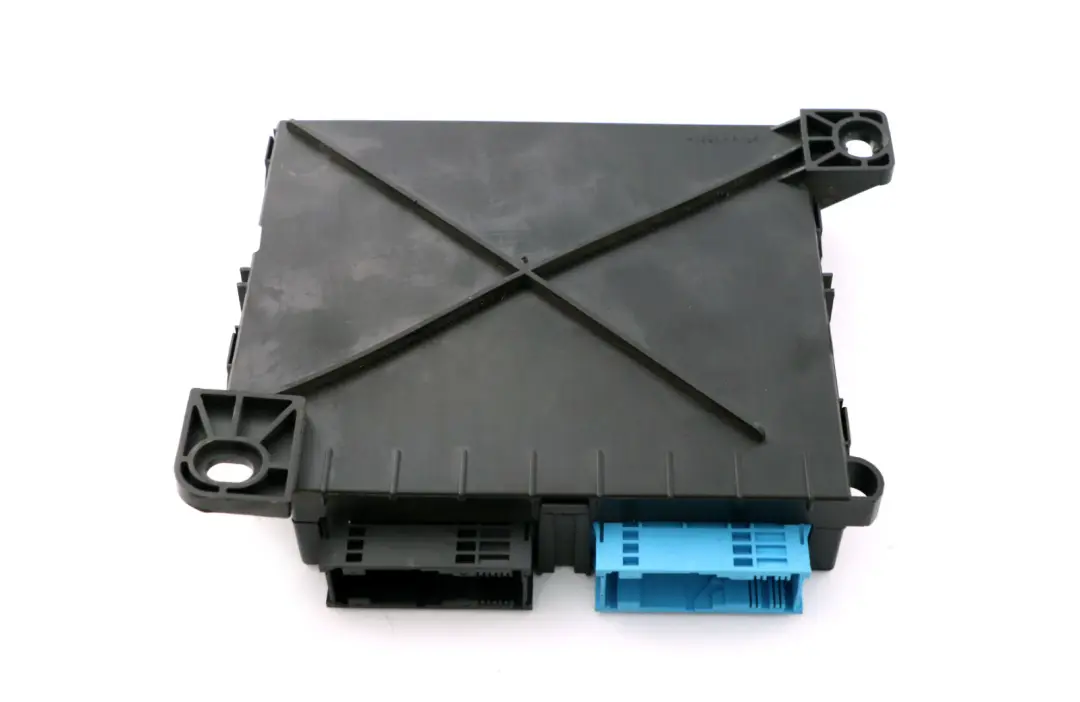 Body Control Unit Basic Module BCM to Mini Cooper One R50 R53 with Part number 6982114 Mini Cooper One R50 R53 Body Control Unit Basic Module BCM - SKU 6949289 - Part number 6982114