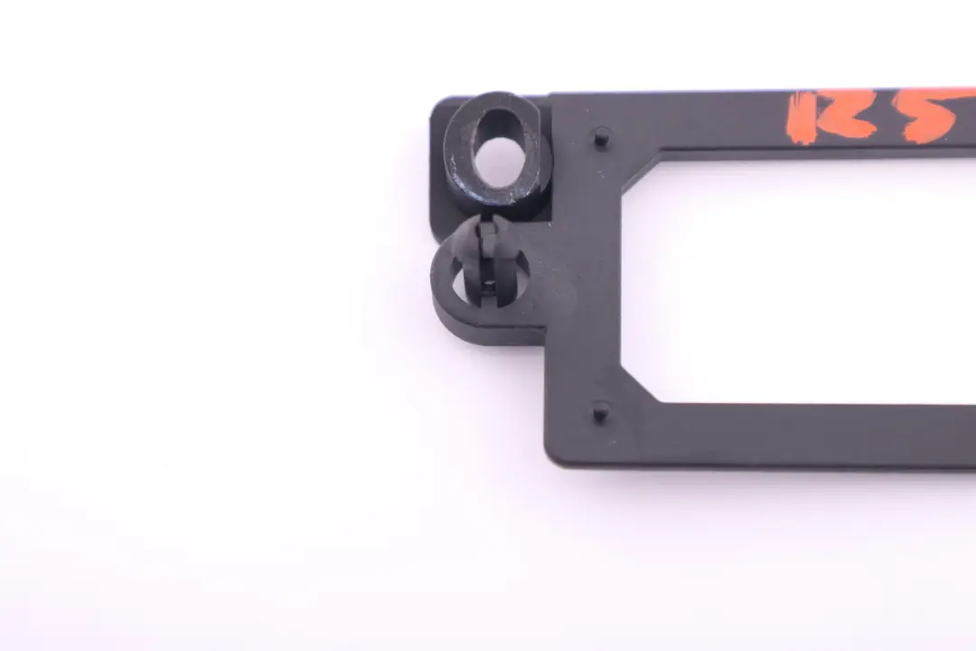 Mini Cabrio R52 Halteplatte Halter Halterung rechts - SKU 6949596 - Teilenummer 6949596