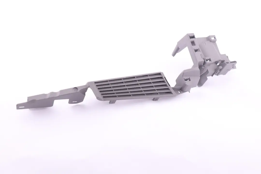 Embellecedor Panel Barandilla Maletero Derecho Gris 7068910 para BMW E91 E91N LCI con número de pieza 6949920 BMW E91 E91N LCI Embellecedor Panel Barandilla Maletero Derecho Gris 7068910 - SKU 6949920 - Número de pieza 6949920