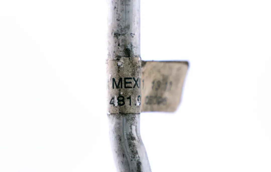 Tubo di Pressione Condensatore Essicatore per BMW Z4 E85 con numero di parte 6982888 BMW Z4 E85 Tubo di Pressione Condensatore Essicatore - SKU 6950481 - Numero di parte 6982888