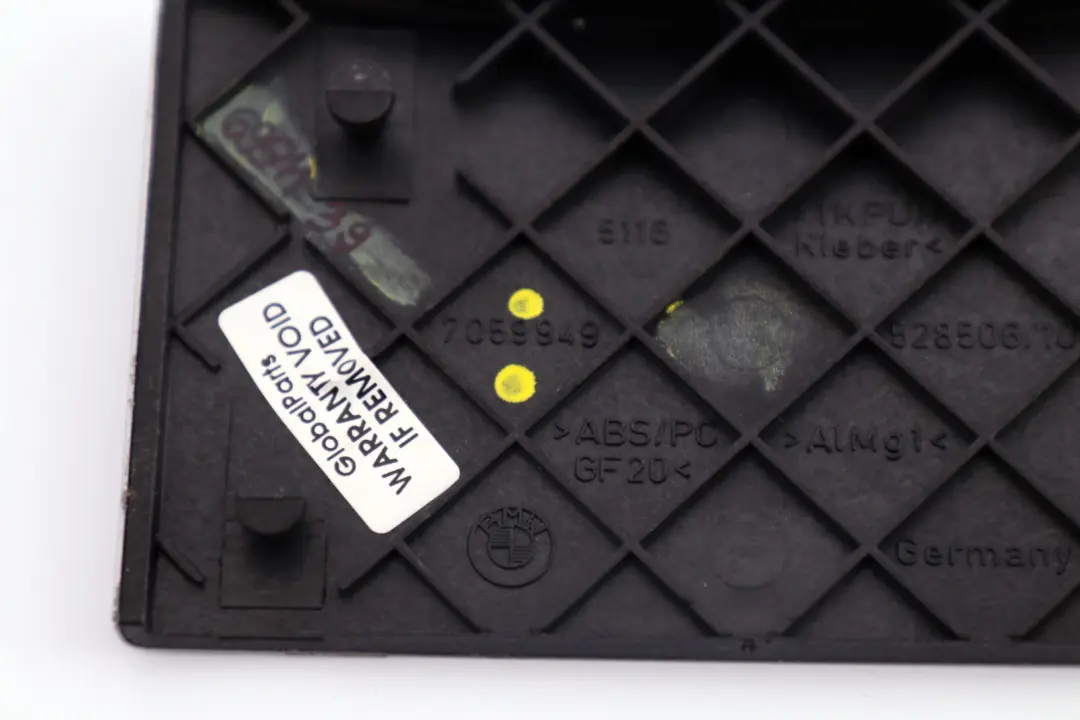 Decor Panel Ashtray Aluminium Alu Feinschliff to BMW 5 Series E60 E61 LCI with Part number 7059949 BMW 5 Series E60 E61 LCI Decor Panel Ashtray Aluminium Alu Feinschliff - SKU 6951139 - Part number 7059949