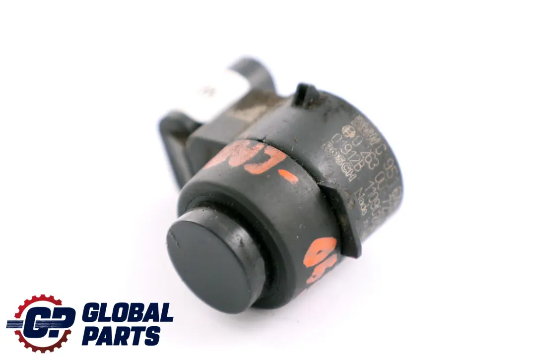 PDC Park Sensor Ultraschall Carbonschwarz Schwarz für BMW E81 E87 E90 mit Teilenummer 6951674 BMW E81 E87 E90 PDC Park Sensor Ultraschall Carbonschwarz Schwarz - SKU 6951674-CAR - Teilenummer 6951674