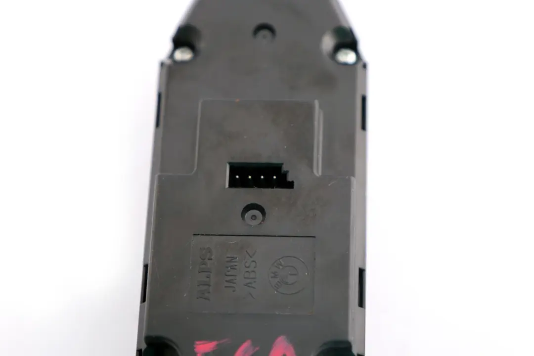 Switch Window Lifter Driver's Side Right O/S to BMW 5 Series E60 E61 with Part number 6951939 BMW 5 Series E60 E61 Switch Window Lifter Driver's Side Right O/S - SKU 6951939 - Part number 6951939