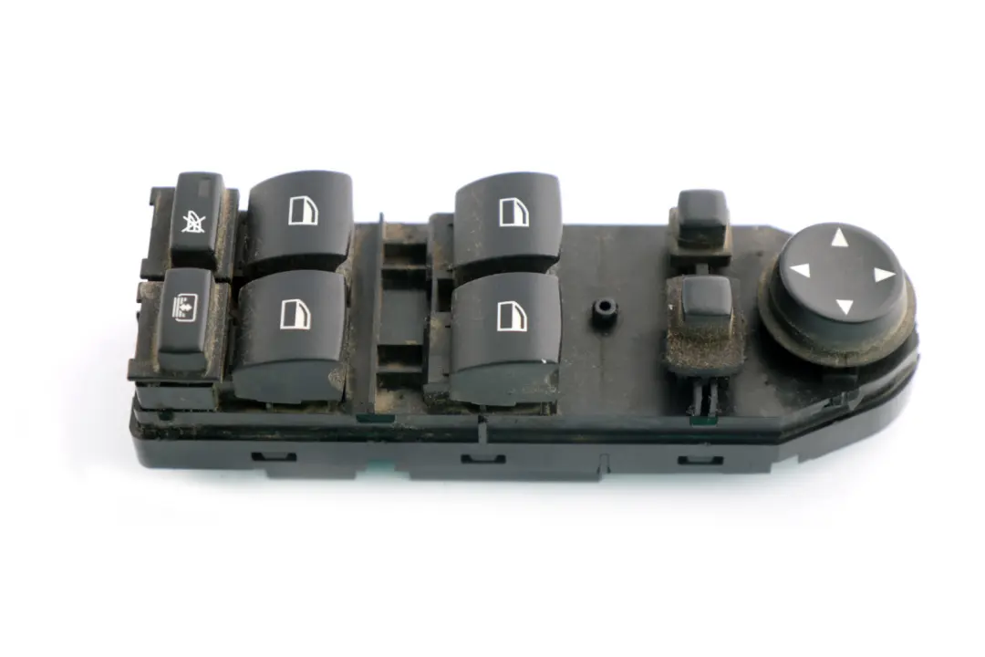 Switch Window Lifter Driver's Side Right O/S to BMW 5 Series E60 E61 with Part number 6951939 BMW 5 Series E60 E61 Switch Window Lifter Driver's Side Right O/S - SKU 6951939 - Part number 6951939