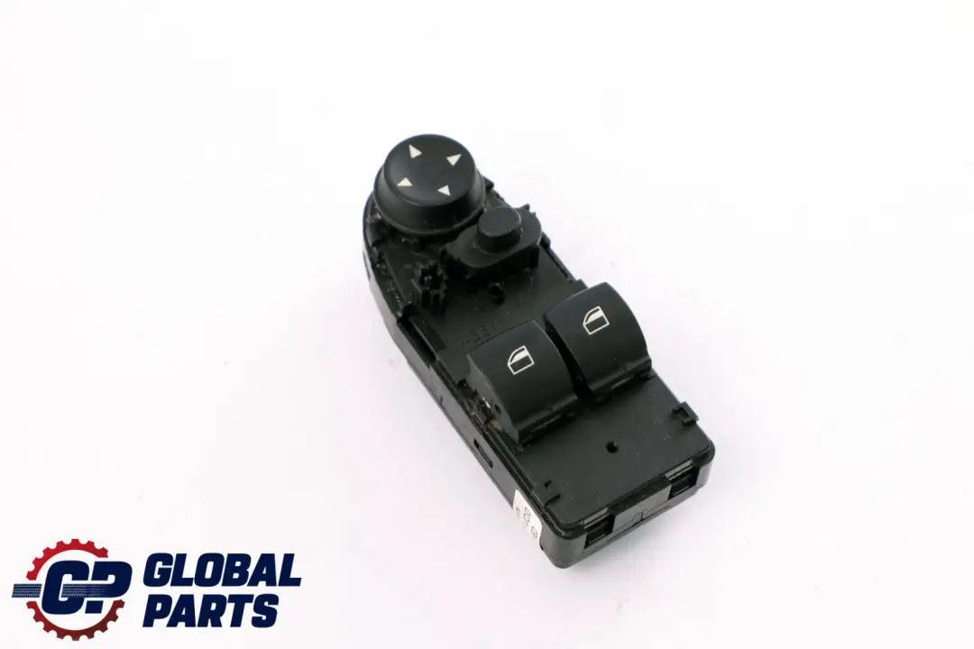 Pulsante interruttore alzacristalli lato guida destro per BMW E87 con numero di parte 6952021 BMW E87 Pulsante interruttore alzacristalli lato guida destro - SKU 6952021 - Numero di parte 6952021