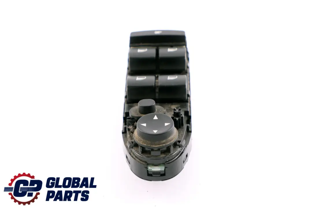 Interruttore Alzacristalli Lato Conducente SX per BMW E87 E87N con numero di parte 6952051 BMW E87 E87N Interruttore Alzacristalli Lato Conducente SX - SKU 6952051 - Numero di parte 6952051