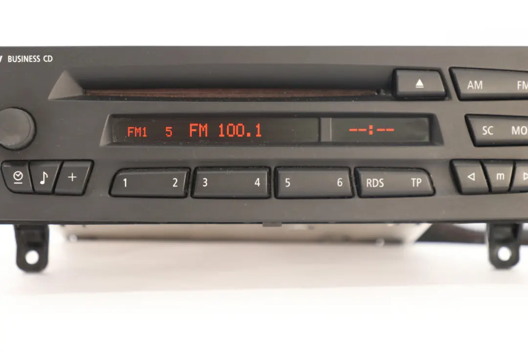 Radio Business CD per BMW X1 Z4 E81 E87 E88 E89 E90 E91 E92 E93 con numero di parte 6952296 BMW X1 Z4 E81 E87 E88 E89 E90 E91 E92 E93 Radio Business CD - SKU 6952296 - Numero di parte 6952296