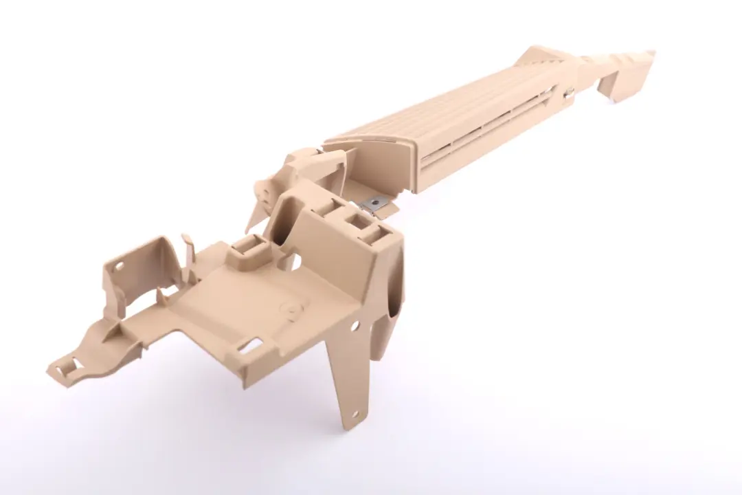 Osłona Plastik Listwa Bagażnika Prawa do BMW E91 o numerze 6952300 BMW E91 Osłona Plastik Listwa Bagażnika Prawa - SKU 6952300 - Numer Części 6952300