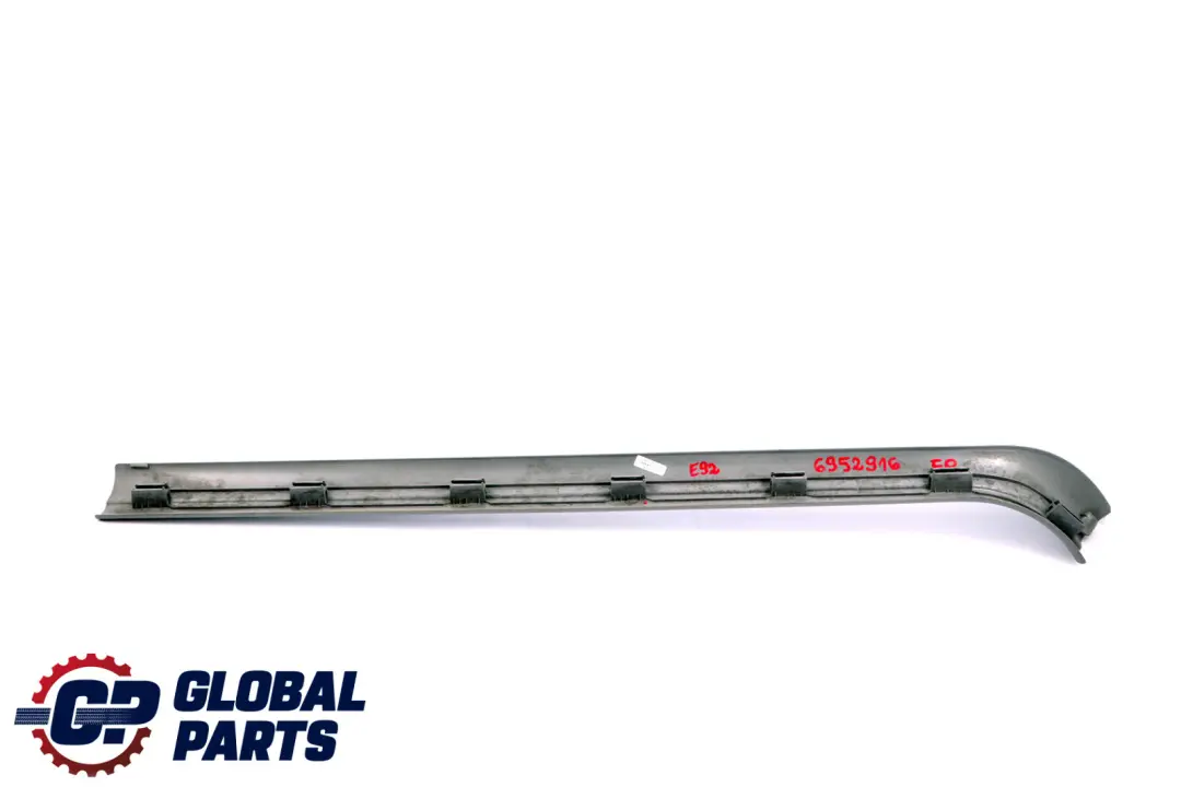 Tapa de Entrada Delantera Derecha Peldaño Placa Gris 7146764 para BMW E92 E93 con número de pieza 6952916 BMW E92 E93 Tapa de Entrada Delantera Derecha Peldaño Placa Gris 7146764 - SKU 6952916 - Número de pieza 6952916