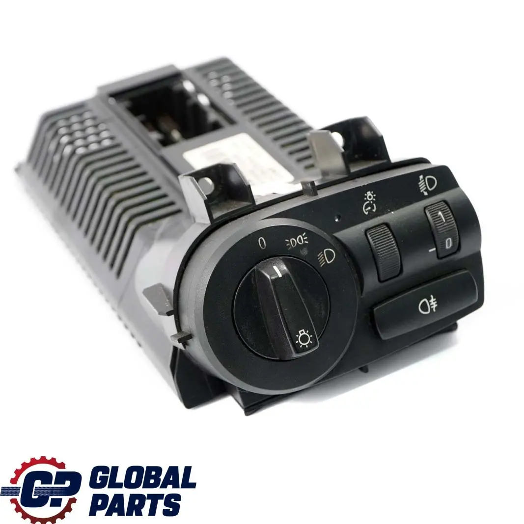 Unita Interruttore Luce 6131 per BMW Z4 E85 con numero di parte 6953036 BMW Z4 E85 Unita Interruttore Luce 6131 - SKU 6953036 - Numero di parte 6953036