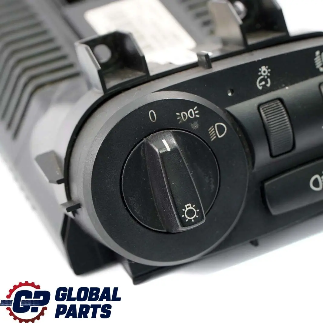 Unita Interruttore Luce 6131 per BMW Z4 E85 con numero di parte 6953036 BMW Z4 E85 Unita Interruttore Luce 6131 - SKU 6953036 - Numero di parte 6953036