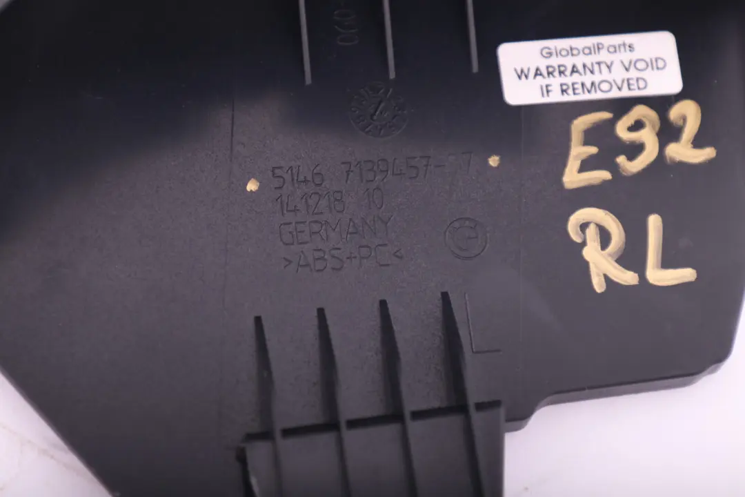 Osłona Maskownica Obudowa Pasa Lewy Tył do BMW E92 o numerze 51466954387 BMW E92 Osłona Maskownica Obudowa Pasa Lewy Tył - SKU 6954387 - Numer Części 51466954387