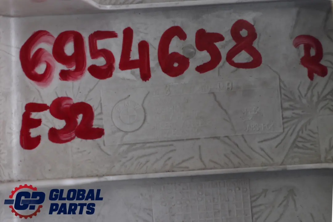 BMW E92 E92N LCI Parte superior derecha Tapa columna B Beige Crema - SKU 6954658 - Número de pieza 7117470