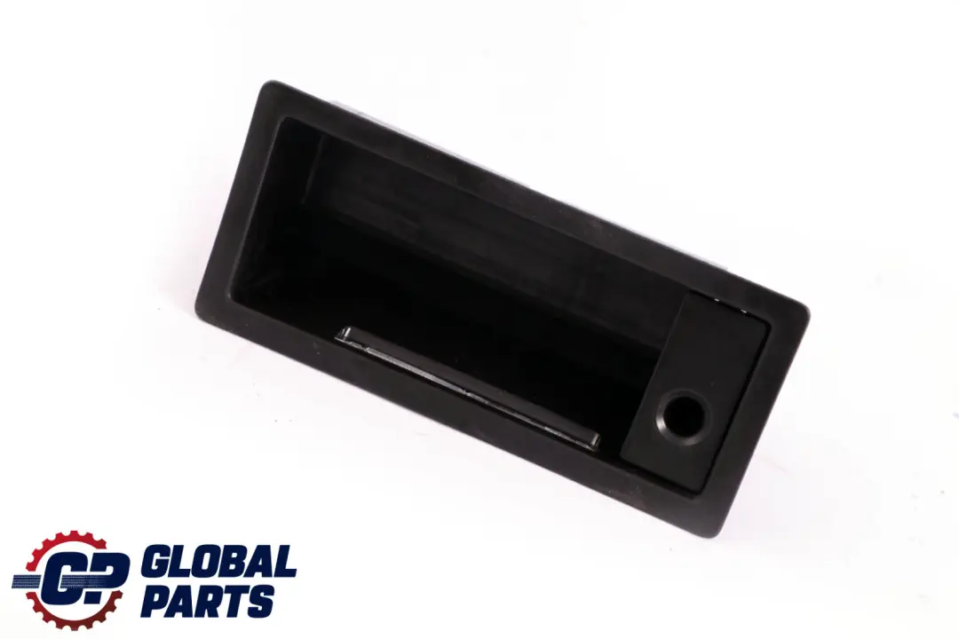 Einsatz Raucher Mittelkonsole Schwarz für BMW X5 X6 er E70 E71 mit Teilenummer 6954945 BMW X5 X6 er E70 E71 Einsatz Raucher Mittelkonsole Schwarz - SKU 6954945 - Teilenummer 6954945