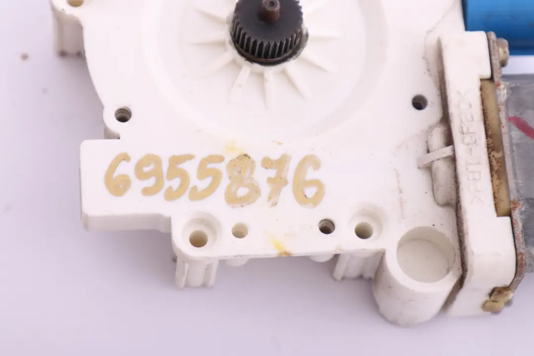 For Window Lifter Front Right Motor 6910376 to Mini Cooper One R50 Drive with Part number 6955876 Mini Cooper One R50 Drive For Window Lifter Front Right Motor 6910376 - SKU 6955876 - Part number 6955876
