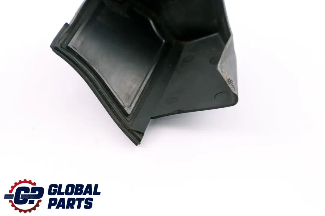 Microfiltro Scarico Acqua Destro per BMW E87 E90 E91 con numero di parte 6956426 BMW E87 E90 E91 Microfiltro Scarico Acqua Destro - SKU 6956426 - Numero di parte 6956426