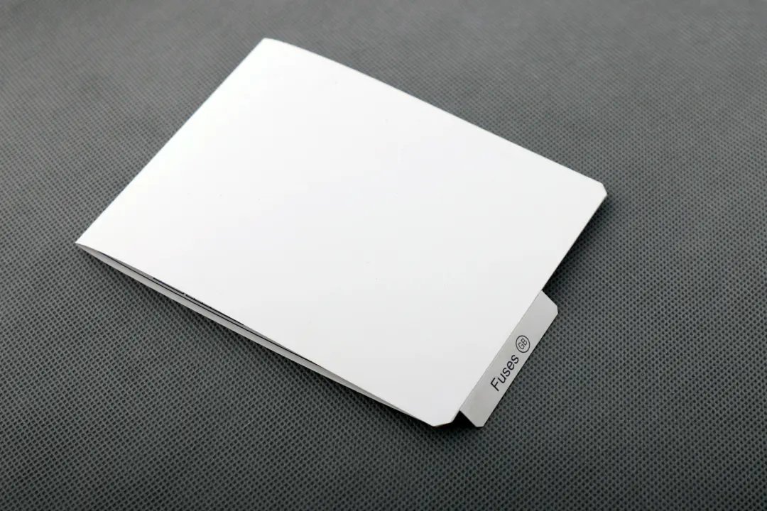 serii 5 E60 LCI E61 Mapa bezpieczników do BMW o numerze 9177871 BMW serii 5 E60 LCI E61 Mapa bezpieczników - SKU 6956541 - Numer Części 9177871