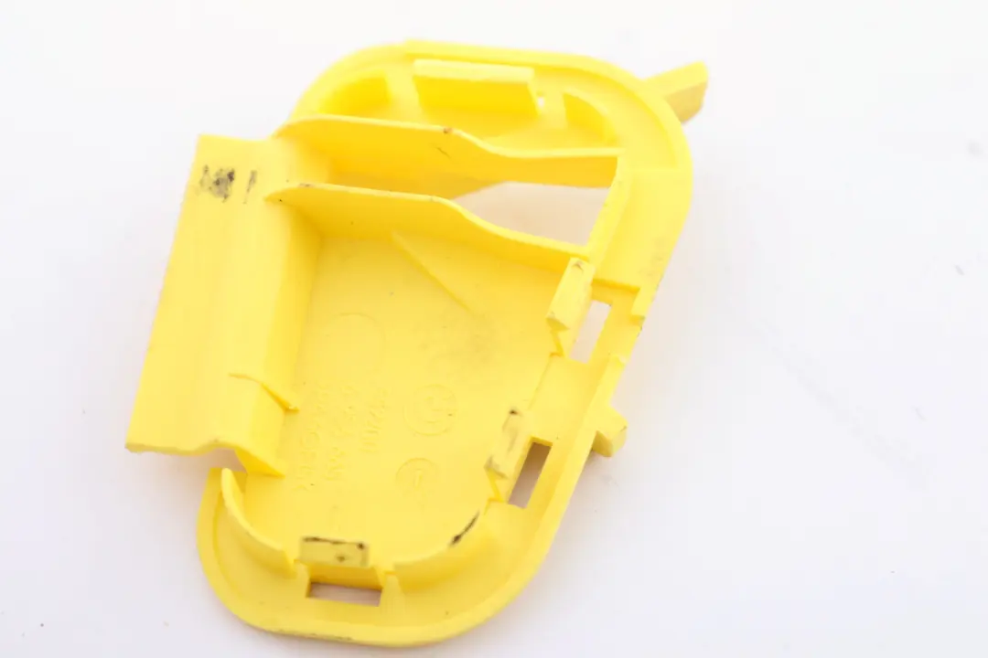 Adaptador Placa Maletero Tapa Izquierda para BMW E90 con número de pieza 6956665 BMW E90 Adaptador Placa Maletero Tapa Izquierda - SKU 6956665 - Número de pieza 6956665