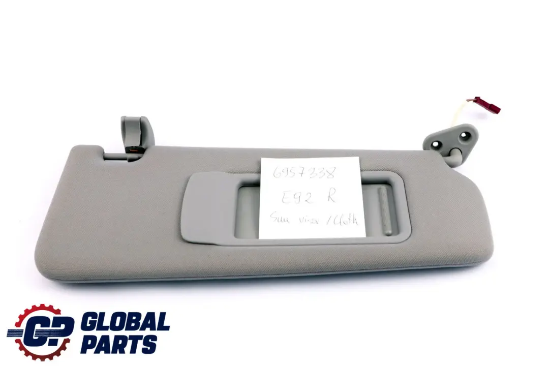 Osłona Przeciwsłoneczna Daszek Prawy Szary do BMW E92 o numerze 6957338 BMW E92 Osłona Przeciwsłoneczna Daszek Prawy Szary - SKU 6957338 - Numer Części 6957338