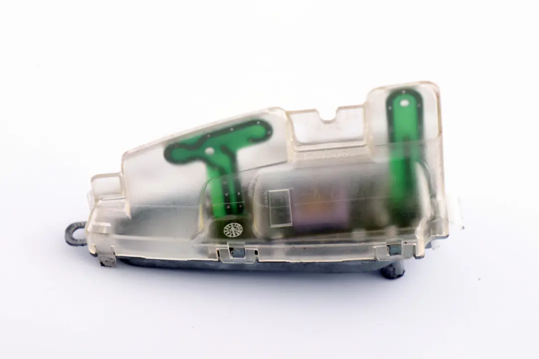 Antena Dachu Dachowa do BMW E60 E61 E65 o numerze 65206957345 BMW E60 E61 E65 Antena Dachu Dachowa - SKU 6957345 - Numer Części 65206957345