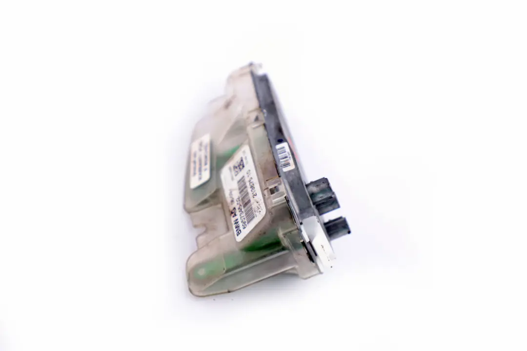 Amplificatore Antenna Tetto per BMW E60 M5 E61 E65 E66 E67 con numero di parte 65206957345 BMW E60 M5 E61 E65 E66 E67 Amplificatore Antenna Tetto - SKU 6957345 - Numero di parte 65206957345