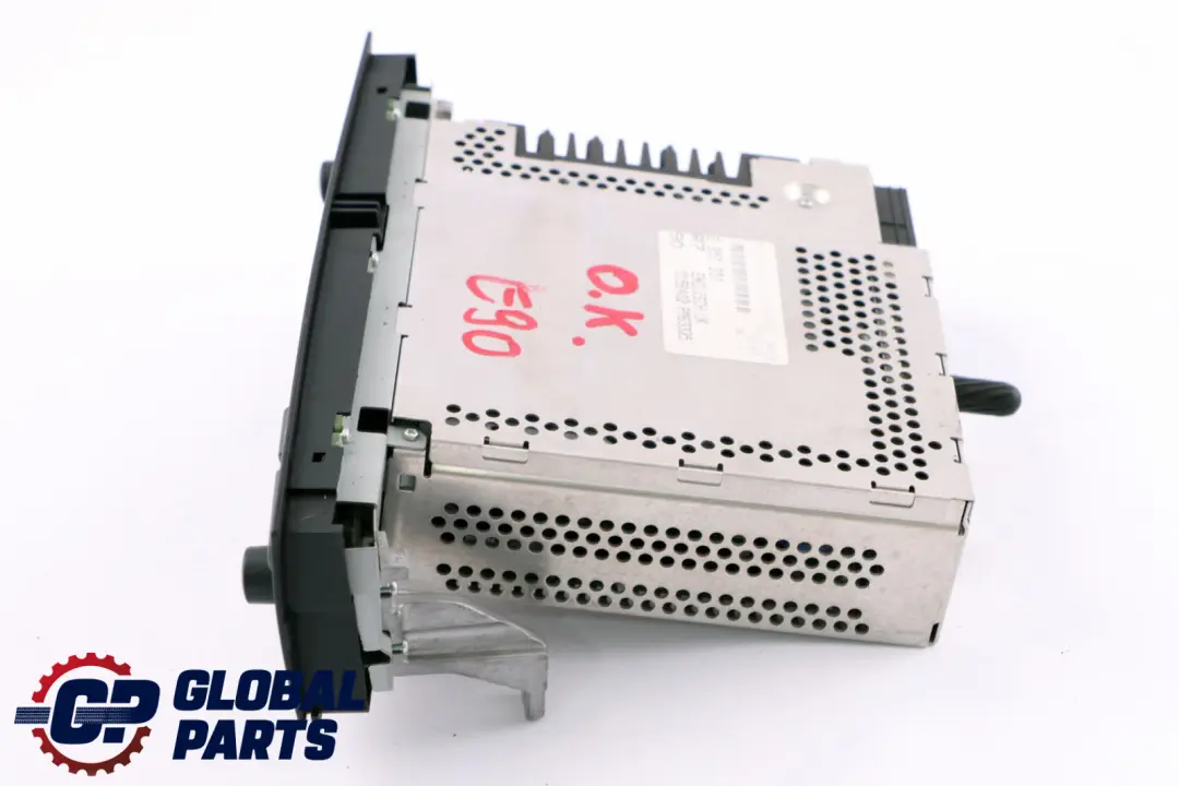 Reihe E81 E87 E90 E91 E92 Radio CD Professional 6512 für BMW 1 3 mit Teilenummer 6957351 BMW 1 3 Reihe E81 E87 E90 E91 E92 Radio CD Professional 6512 - SKU 6957351 - Teilenummer 6957351