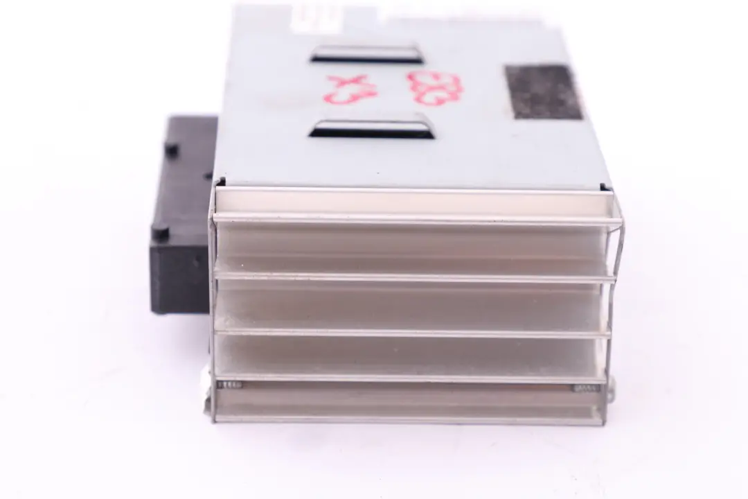 Amplificateur Système Stéréo Harman/Becker AMP pour BMW X3 E83 à propos du numéro de pièce 6957807 BMW X3 E83 Amplificateur Système Stéréo Harman/Becker AMP - SKU 6957807 - Numéro de pièce 6957807