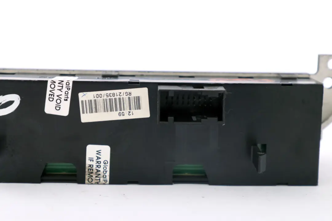 Panel Przełączniki Dachu do Mini R50 R52 R53 o numerze 6958031 Mini R50 R52 R53 Panel Przełączniki Dachu - SKU 6958031 - Numer Części 6958031