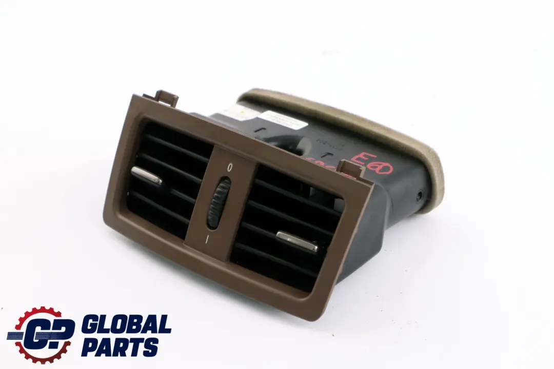 Entlüftungsgitter Links Braun für BMW 5 er E60 E61 mit Teilenummer 6958044 BMW 5 er E60 E61 Entlüftungsgitter Links Braun - SKU 6958044 - Teilenummer 6958044