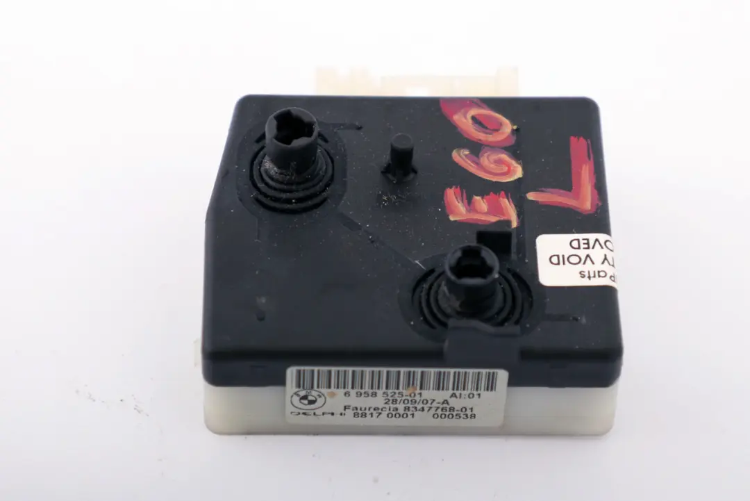 Przełącznik Fotela Lewy do BMW E60 E61 E70 F10 F11 o numerze 6958525 BMW E60 E61 E70 F10 F11 Przełącznik Fotela Lewy - SKU 6958525-1 - Numer Części 6958525