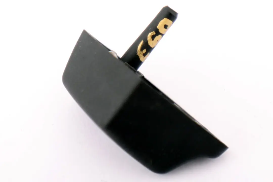 Interrupteur de réglage du dossier du siège à droite pour BMW X5 E60 E61 E70 F10 F11 à propos du numéro de pièce 6958530 BMW X5 E60 E61 E70 F10 F11 Interrupteur de réglage du dossier du siège à droite - SKU 6958530 - Numéro de pièce 6958530