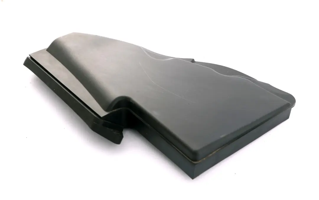 Right O/S Air Microfilter Upper Housing Cover to BMW 3 Series E90 E92 E93 M3 with Part number 6958816 BMW 3 Series E90 E92 E93 M3 Right O/S Air Microfilter Upper Housing Cover - SKU 6958816 - Part number 6958816