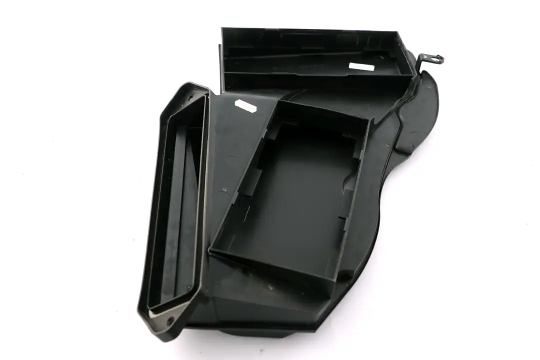 Right O/S Air Microfilter Upper Housing Cover to BMW 3 Series E90 E92 E93 M3 with Part number 6958816 BMW 3 Series E90 E92 E93 M3 Right O/S Air Microfilter Upper Housing Cover - SKU 6958816 - Part number 6958816