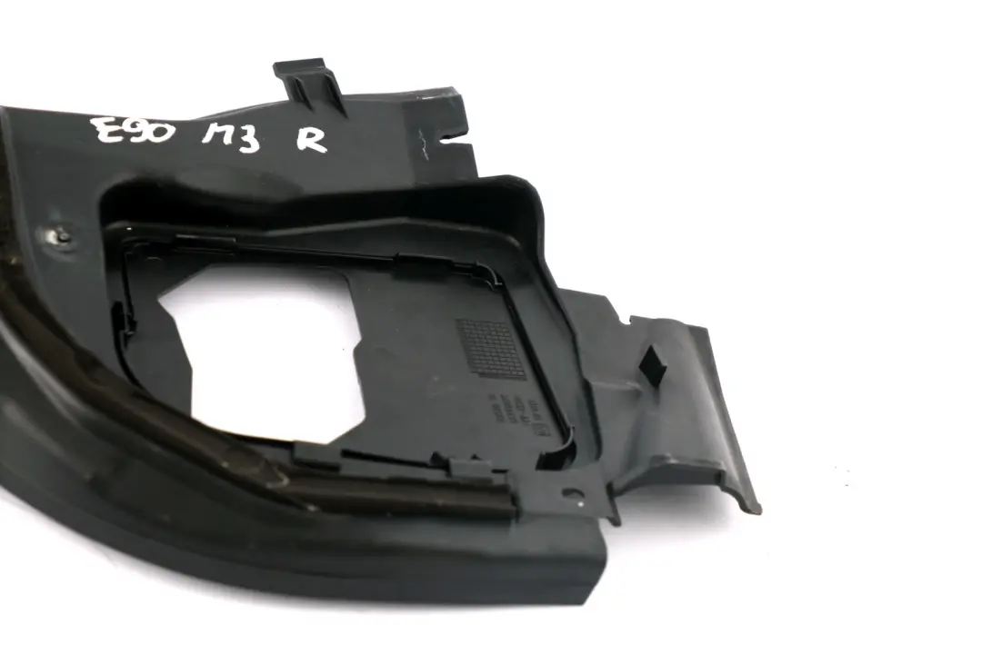 Gehäuse Mikrofilter Unterteil Rechts für BMW 3 er E90 E92 E93 M3 mit Teilenummer 6958818 BMW 3 er E90 E92 E93 M3 Gehäuse Mikrofilter Unterteil Rechts - SKU 6958818 - Teilenummer 6958818