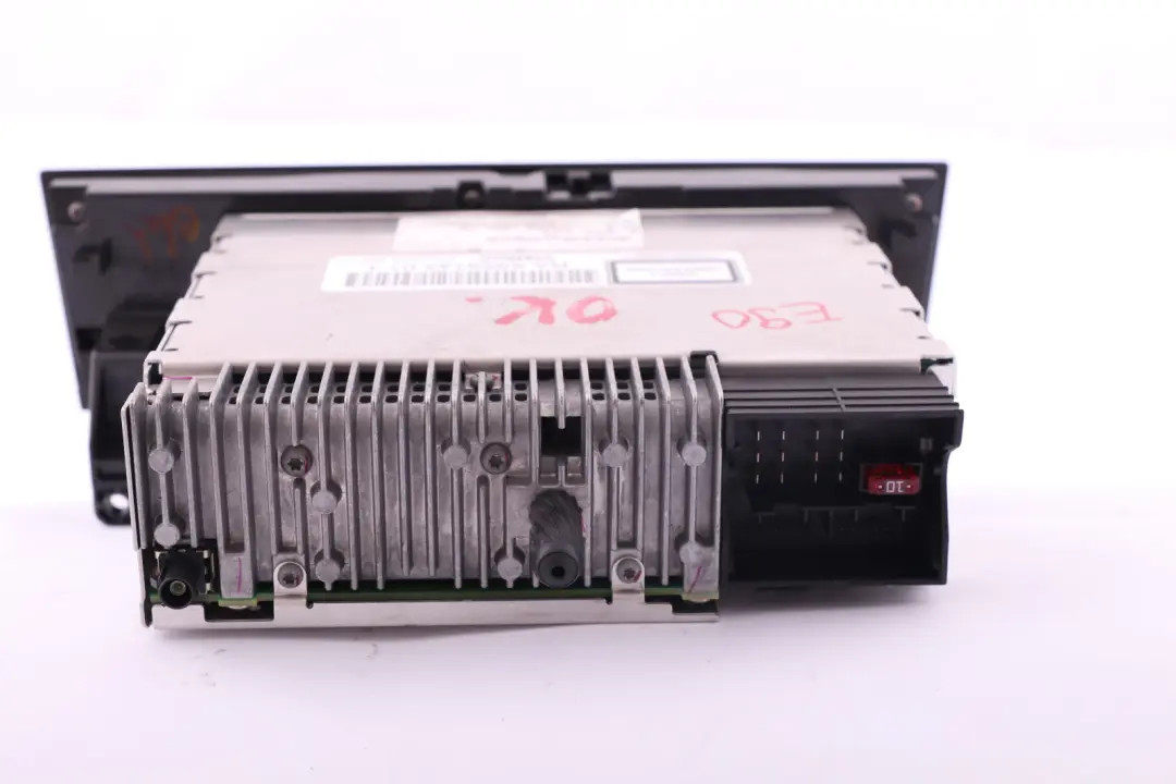BMW X1 Z4 E81 E82 E84 E87 E88 E89 E90 E91 Radio Business CD - SKU 6959145 - Numéro de pièce 9133335