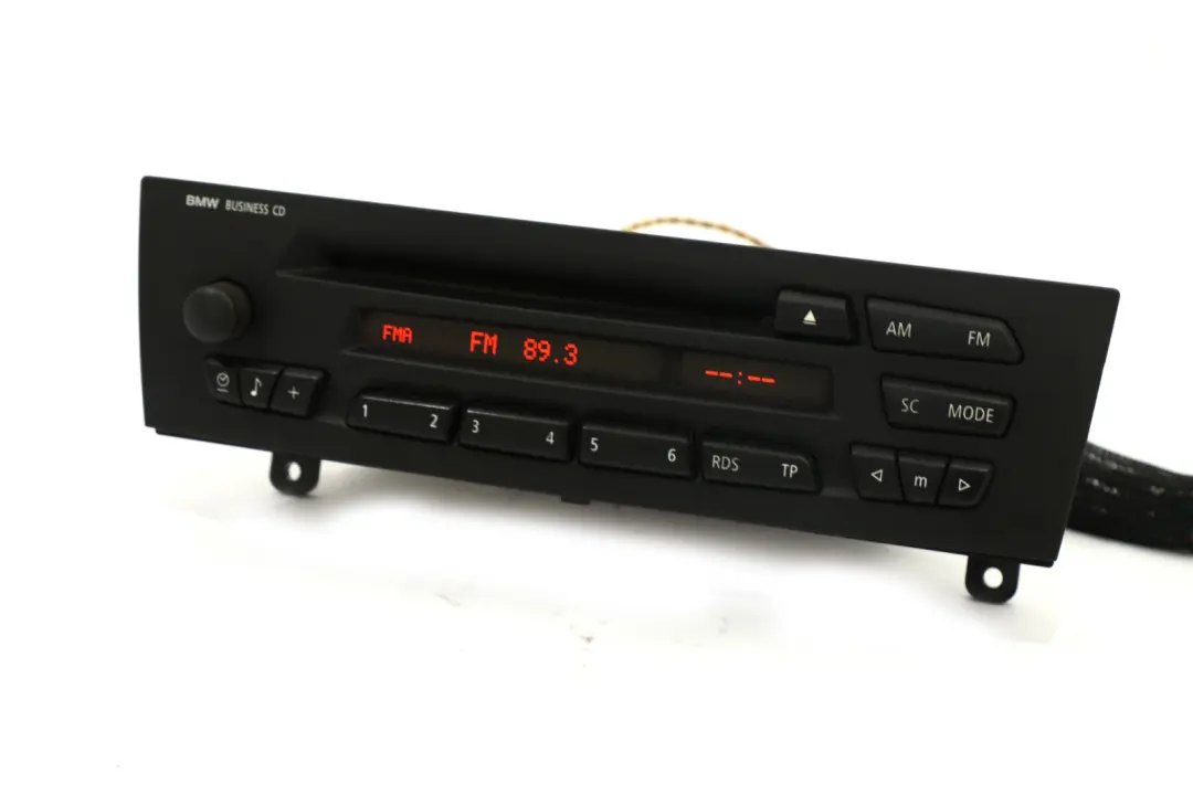Radio Business CD para BMW X1 Z4 E81 E82 E84 E87 E88 E89 E90 E91 con número de pieza 9133335 BMW X1 Z4 E81 E82 E84 E87 E88 E89 E90 E91 Radio Business CD - SKU 6959145 - Número de pieza 9133335
